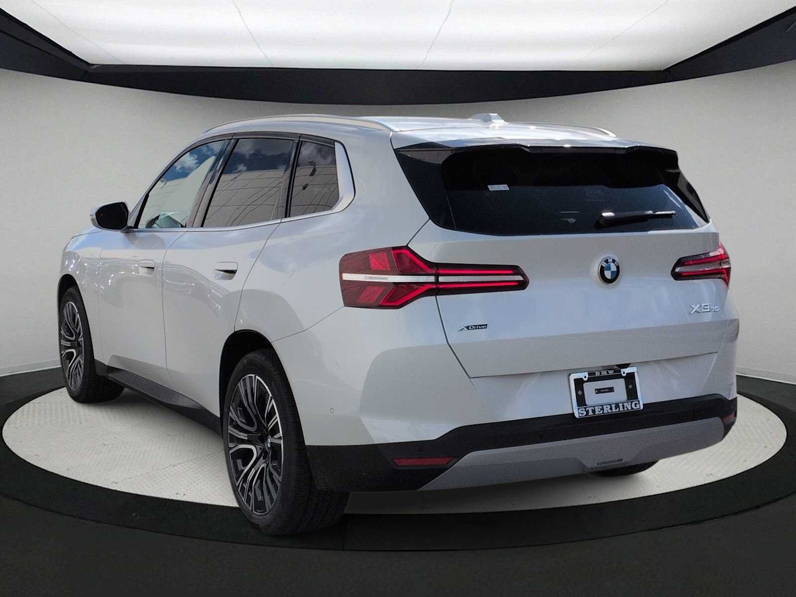 Used 2026 BMW X3 xDrive30i w/ Premium Package AWD/4WD image 6