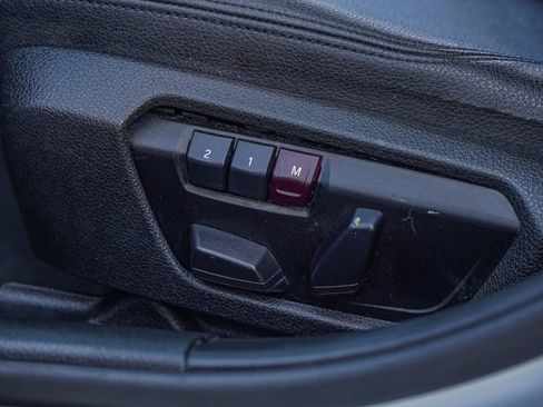 Used 2014 BMW 320i Sedan image 39