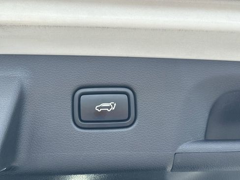 Used 2022 Hyundai Palisade SEL w/ Premium Package FWD image 26