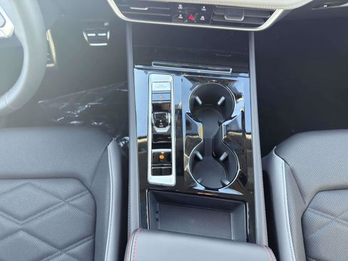 New 2026 Volkswagen Atlas Peak Edition AWD/4WD image 13
