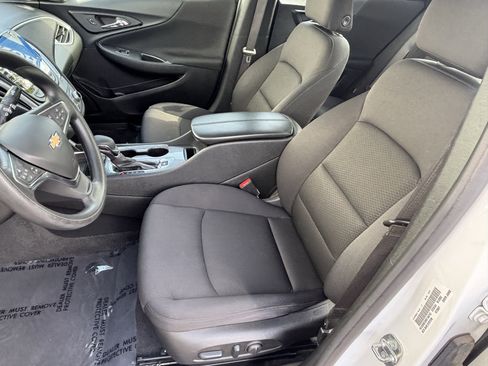 Used 2024 Chevrolet Malibu LT FWD image 14