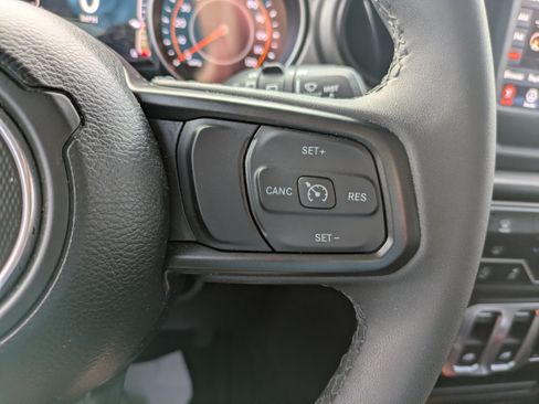 Used 2023 Jeep Wrangler Sport AWD/4WD image 19
