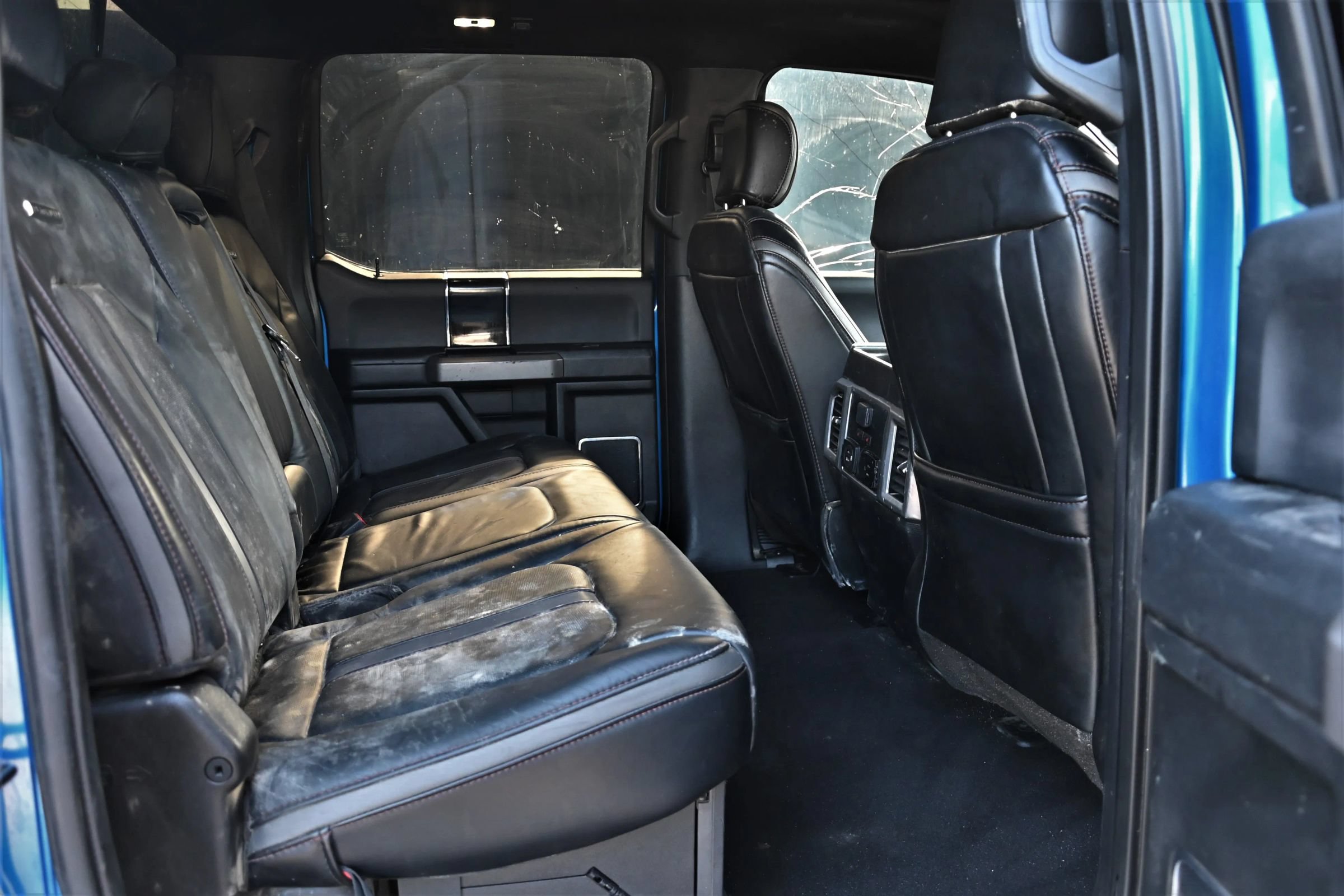 Used 2021 Ford F250 Platinum w/ Tremor Off-Road Package AWD/4WD image 12