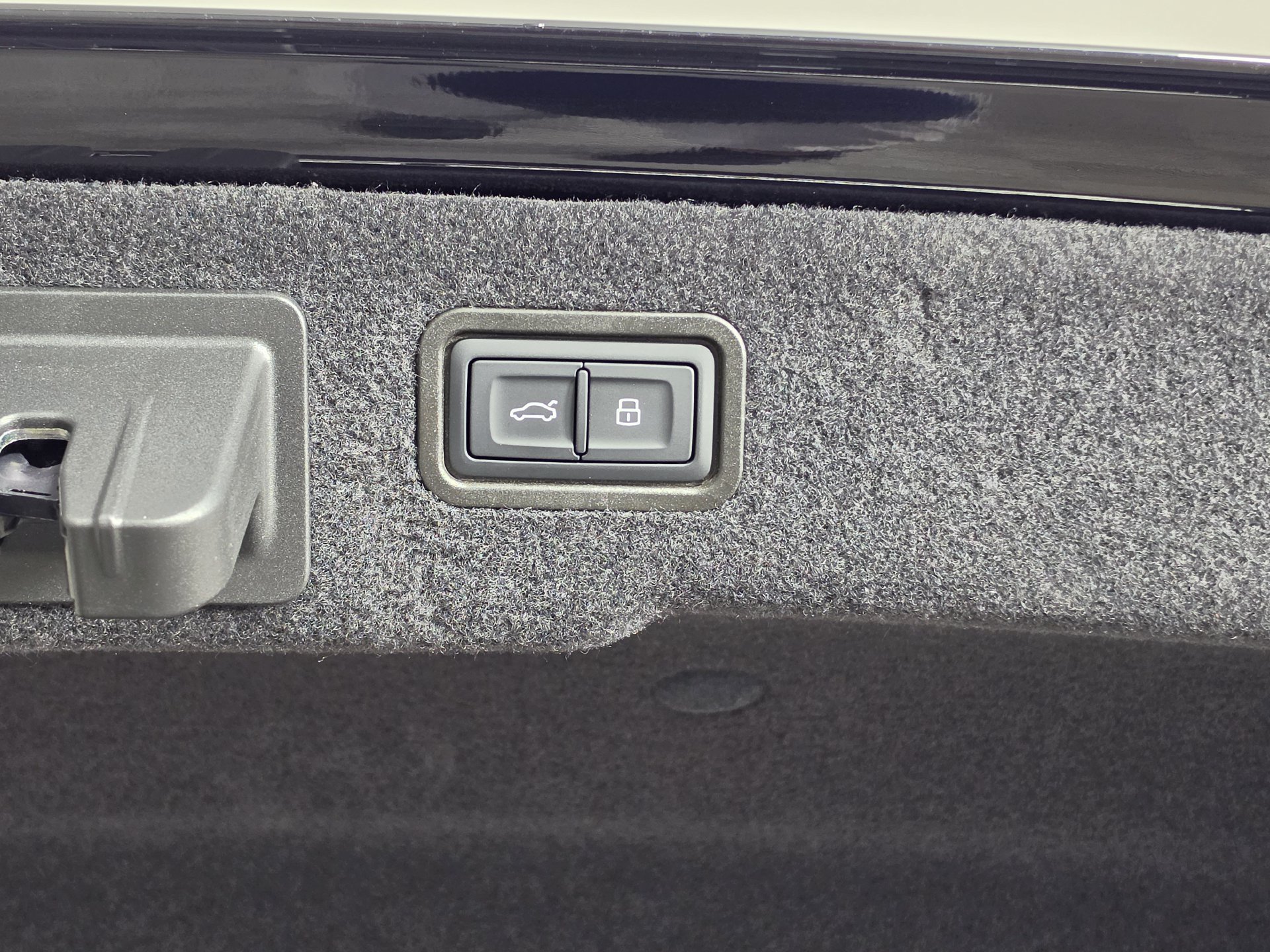 New 2027 Audi A8 L 3.0T AWD/4WD image 12