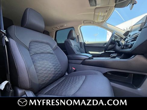 Used 2022 Nissan Pathfinder SV FWD image 15