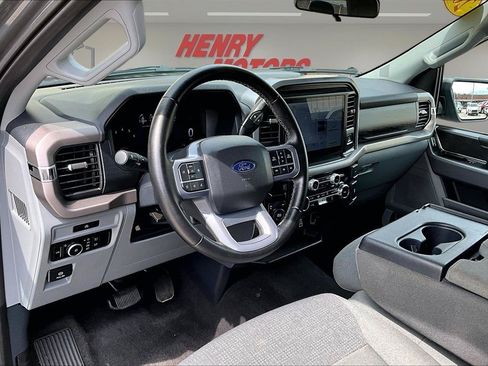 Used 2025 Ford F150 XLT w/ Equipment Group 301A Standard AWD/4WD image 19