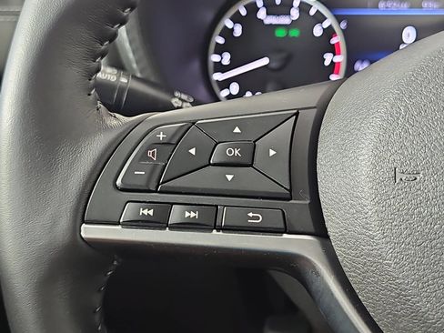 Used 2020 Nissan Sentra SV FWD image 16