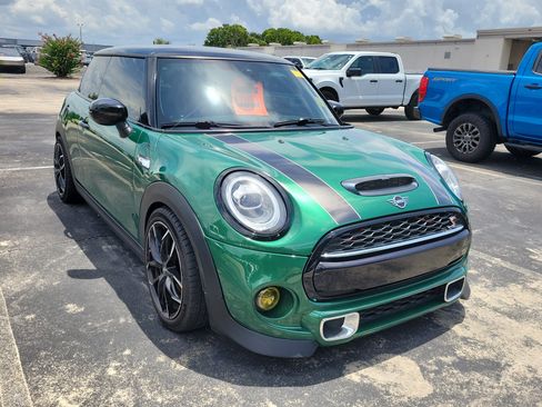 Used 2021 MINI Cooper S FWD image 1