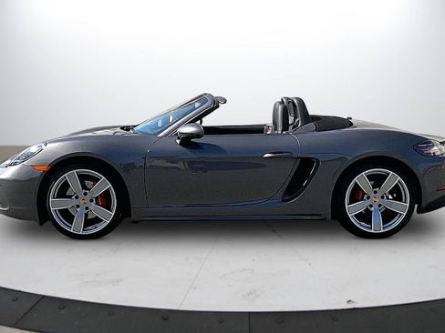 Used 2019 Porsche 718 Boxster GTS image 6