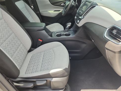 Used 2024 Chevrolet Equinox LS w/ LS Convenience Package FWD image 26