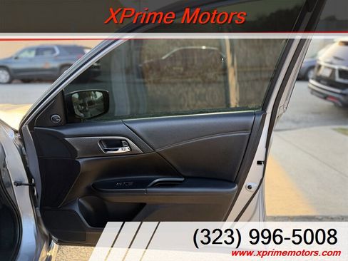 Used 2016 Honda Accord Sport image 33