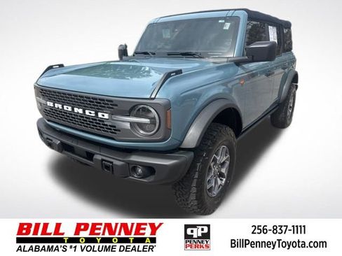 Used 2022 Ford Bronco Badlands image 1