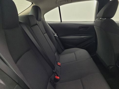 Used 2022 Toyota Corolla LE FWD image 19
