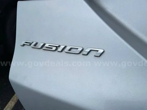 Used 2016 Ford Fusion S FWD image 21