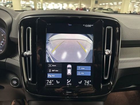 Used 2022 Volvo XC40 T5 R-Design w/ Advanced Package image 17