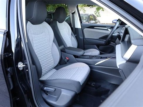 New 2025 Volkswagen Tiguan S image 23