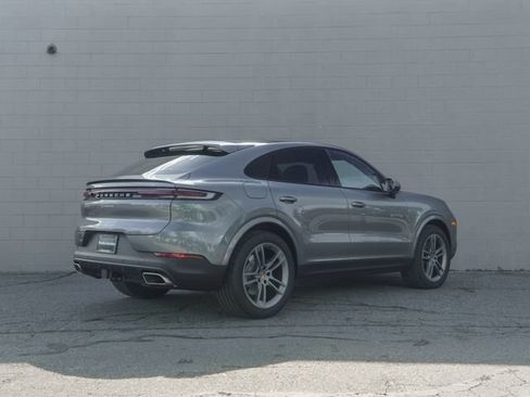 New 2026 Porsche Cayenne Coupe AWD/4WD image 7