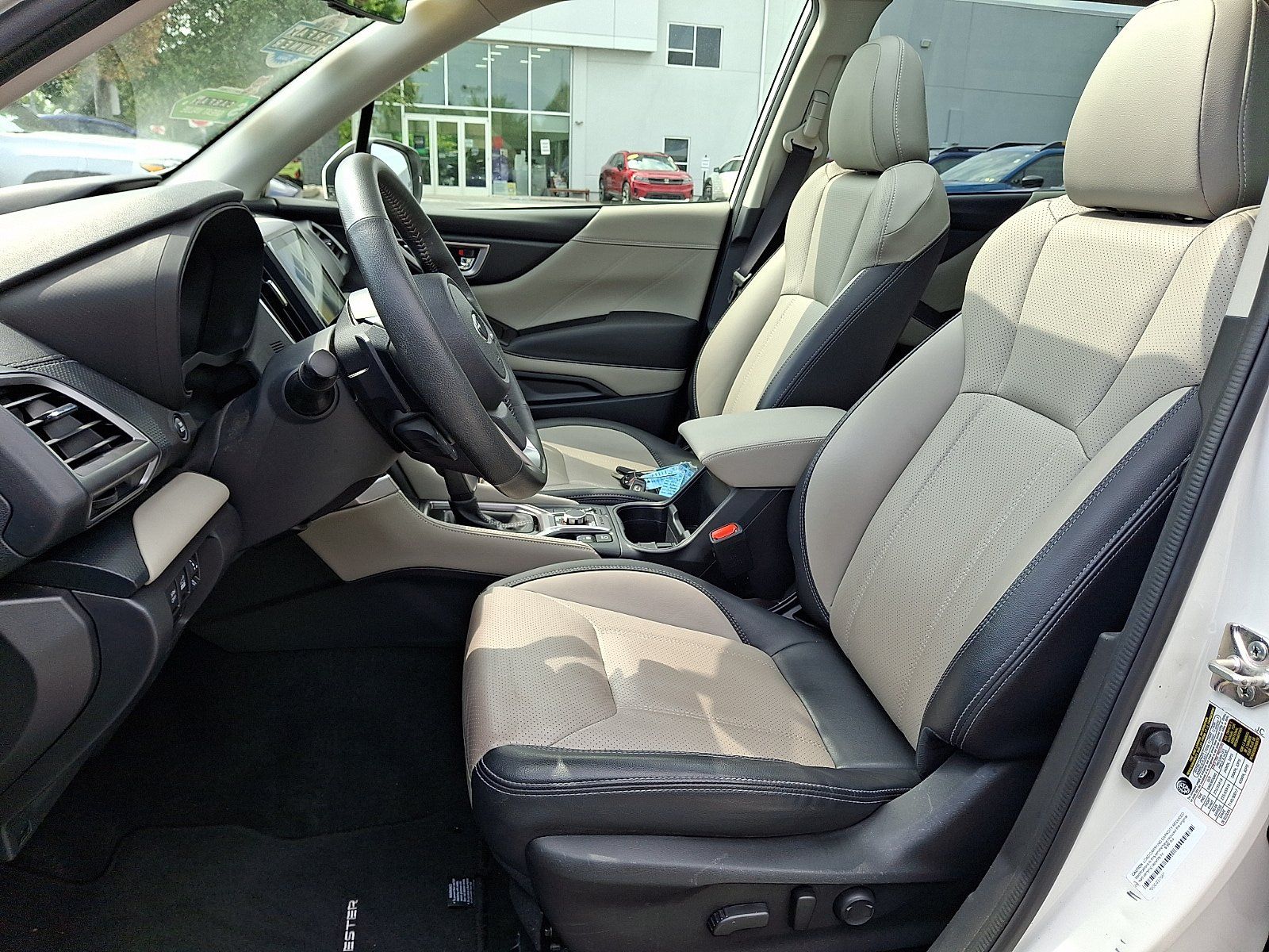 Used 2022 Subaru Forester Limited AWD/4WD image 13