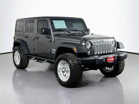Used 2017 Jeep Wrangler Unlimited Sport w/ Connectivity Group AWD/4WD image 7