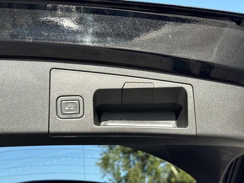 Certified 2023 Cadillac XT4 Sport image 12