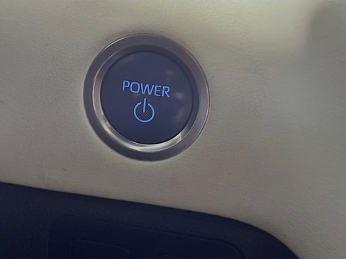 Used 2023 Toyota Tundra Capstone AWD/4WD image 23