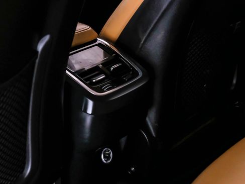 Used 2019 Volvo XC60 T5 Inscription w/ Protection Package Premier FWD image 37