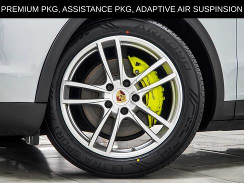 Used 2023 Porsche Cayenne w/ Premium Package AWD/4WD image 6