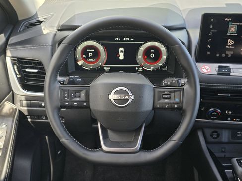 Certified 2026 Nissan Rogue SL AWD/4WD image 15