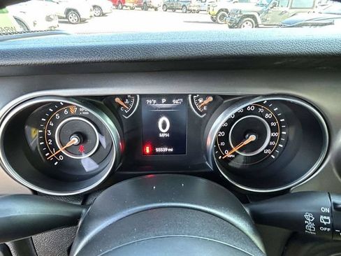 Used 2020 Jeep Wrangler Unlimited Sport AWD/4WD image 5