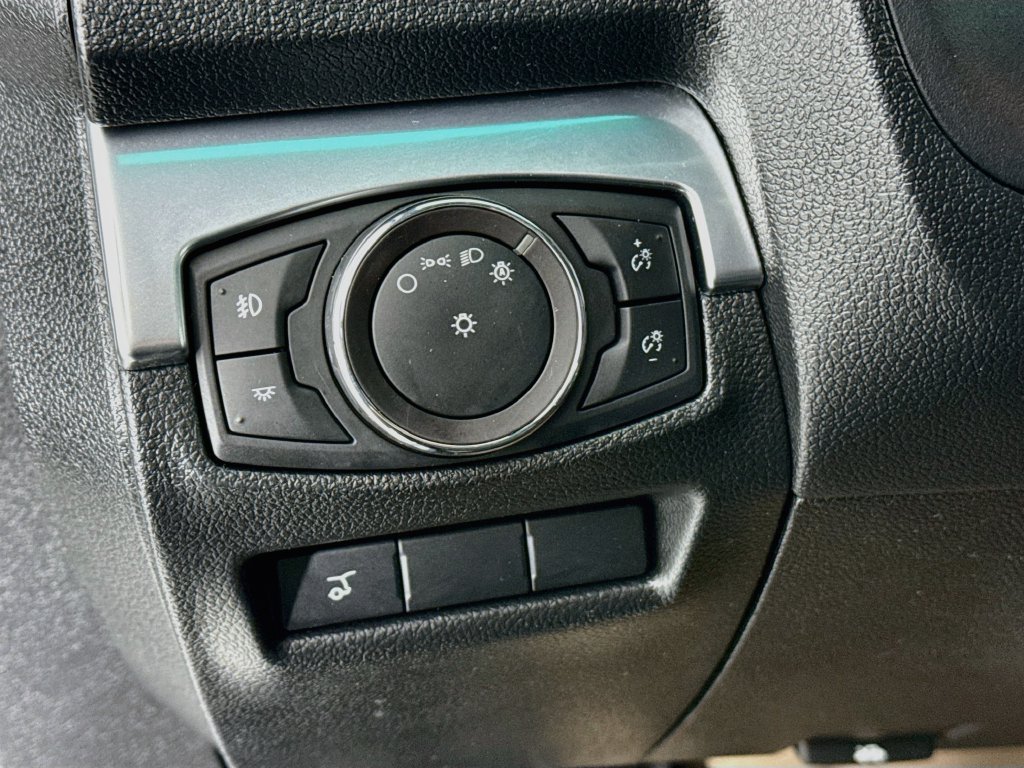 Used 2017 Ford Explorer Limited w/ Equipment Group 303A AWD/4WD image 11
