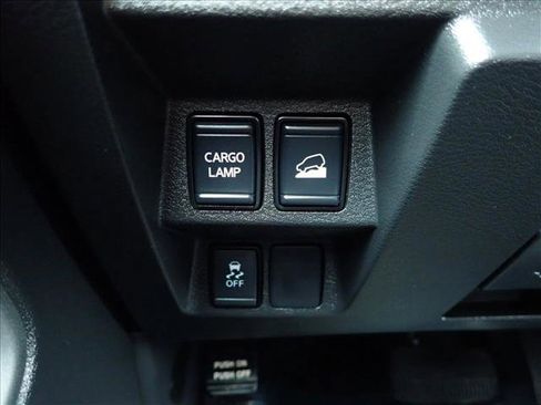 Used 2023 Nissan Frontier SV w/ SV Convenience Package AWD/4WD image 23