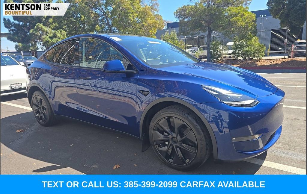 Used 2025 Tesla Model Y Long Range AWD/4WD image 2