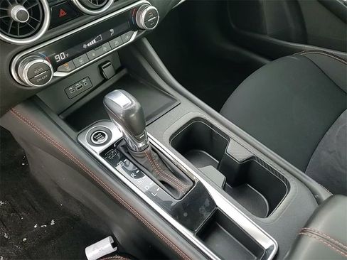 Used 2020 Nissan Sentra SR image 29