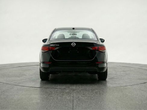 Used 2025 Nissan Sentra S image 7