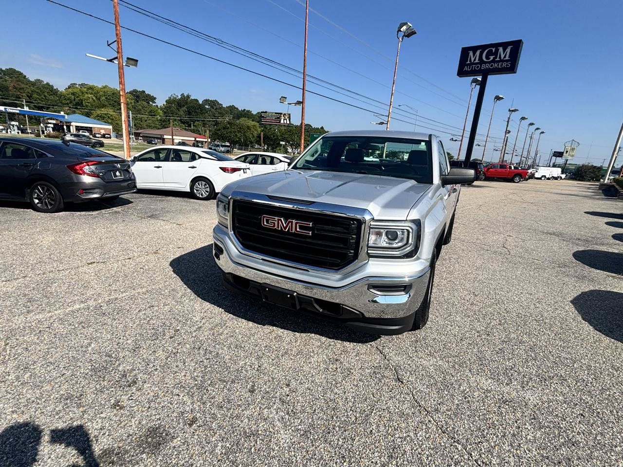 Used 2018 GMC Sierra 1500 2WD Regular Cab image 8