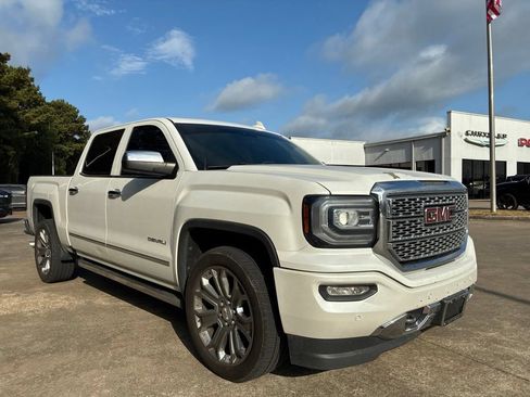 Used 2016 GMC Sierra 1500 Denali w/ Denali Ultimate Package AWD/4WD image 7