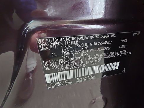 Used 2018 Toyota RAV4 LE image 31