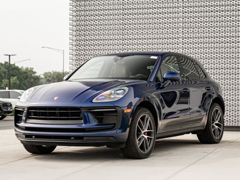 Used 2022 Porsche Macan S AWD/4WD image 6