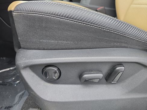Used 2023 Volkswagen Atlas Cross Sport SE w/ Panoramic Sunroof Package AWD/4WD image 29
