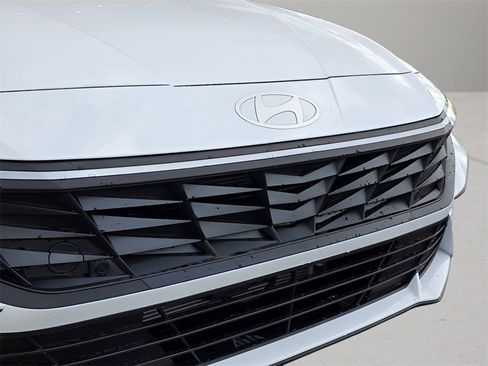 New 2026 Hyundai Elantra Blue image 9