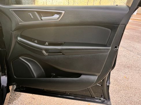 Used 2017 Ford Edge SEL w/ Class II Trailer Tow Package image 33