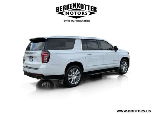 Used 2021 Chevrolet Suburban High Country AWD/4WD image 3