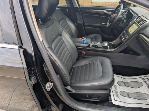 Used 2018 Ford Fusion SE w/ Equipment Group 602A image 14