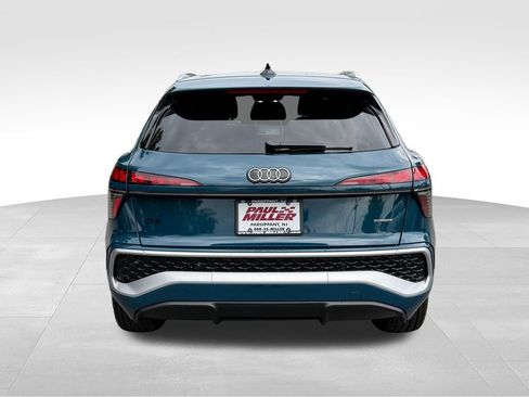 New 2026 Audi Q3 quattro 2.0T AWD/4WD image 6