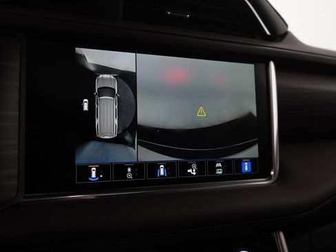 Used 2022 GMC Yukon Denali image 23