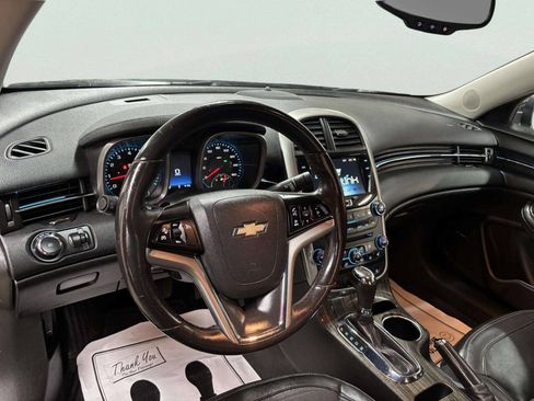 Used 2015 Chevrolet Malibu LTZ FWD image 12