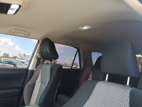 Used 2022 Toyota 4Runner SR5 image 25