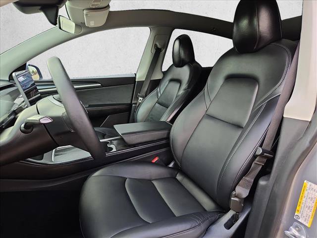 Used 2024 Tesla Model Y Performance AWD/4WD image 17