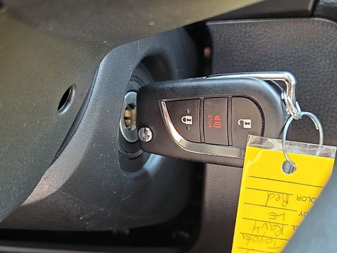 Used 2025 Toyota RAV4 LE FWD image 20