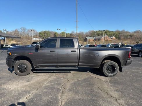 Used 2024 RAM 3500 Laramie w/ Night Edition image 14